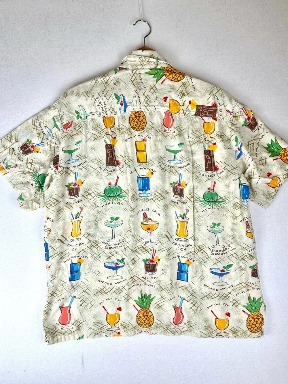 Kahala Hawaiian Mixed Drinks Short Sleeve Aloha Hawaiian Beach Resort
